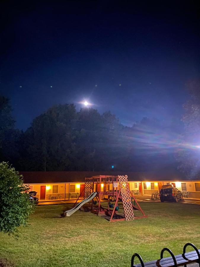 Fran Cove Motel เลคจอร์จ ภายนอก รูปภาพ