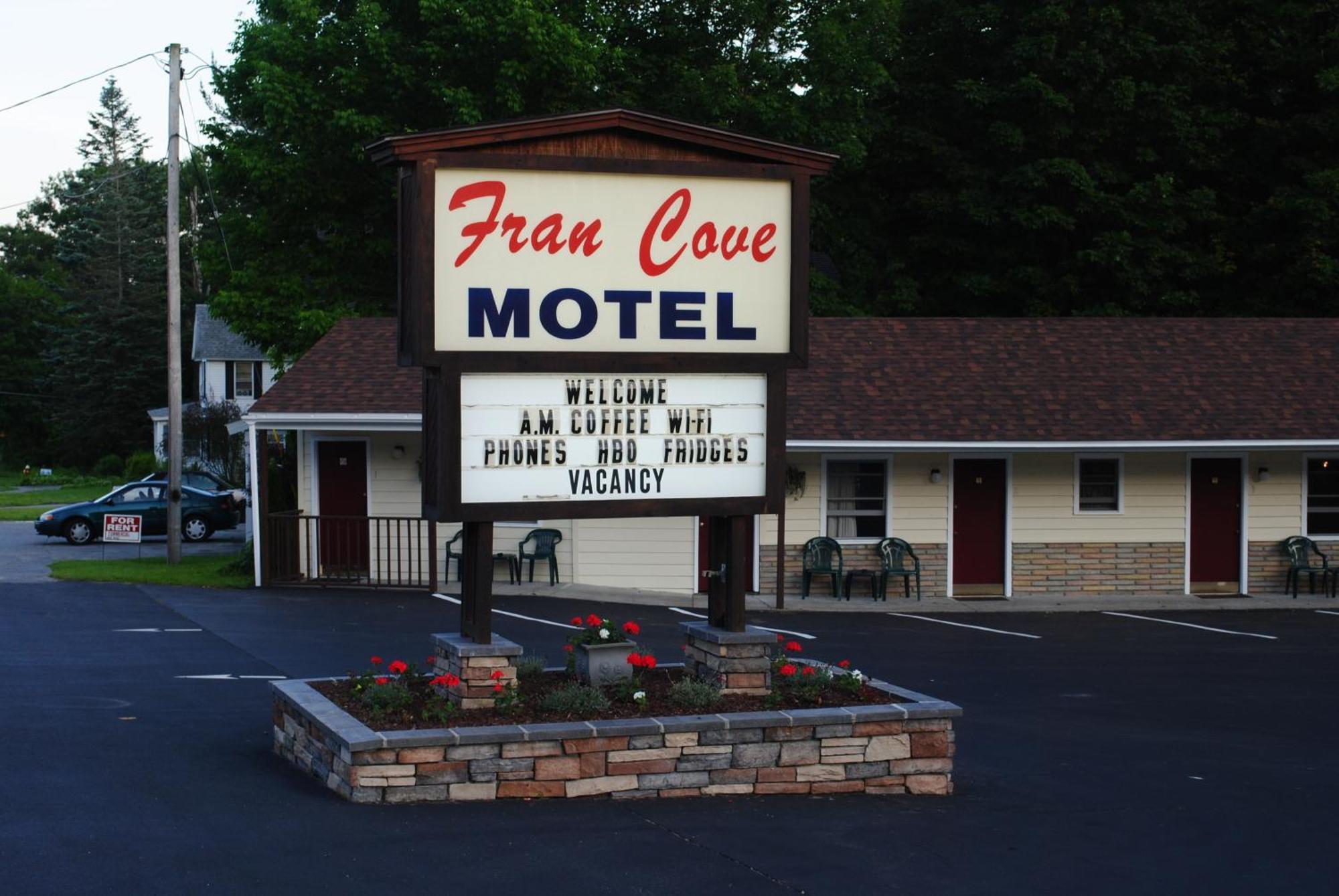 Fran Cove Motel เลคจอร์จ ภายนอก รูปภาพ