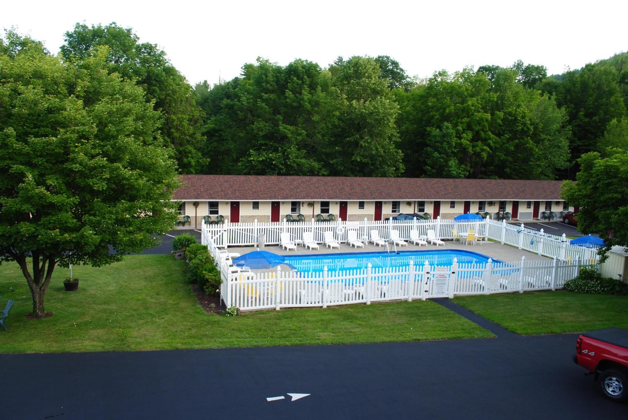Fran Cove Motel เลคจอร์จ ภายนอก รูปภาพ