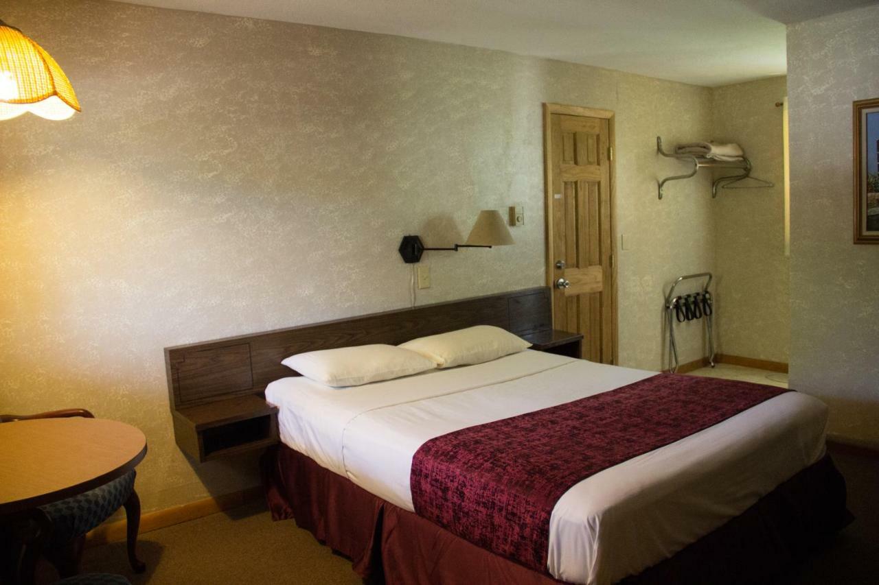 Fran Cove Motel เลคจอร์จ ภายนอก รูปภาพ
